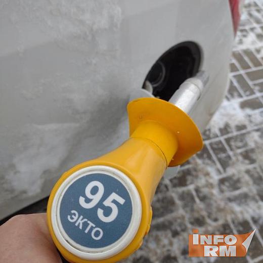 В Мордовии бензин АИ-98 дешевле, чем в среднем по ПФО