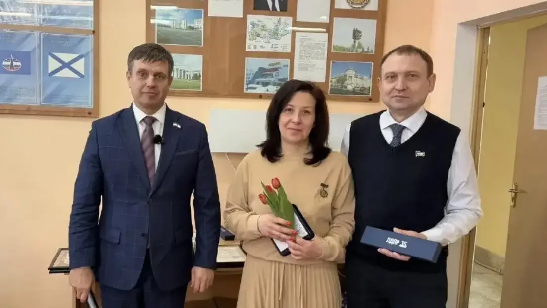 В Саранске ЛДПР чествовала матерей и женщин-волонтеров СВО