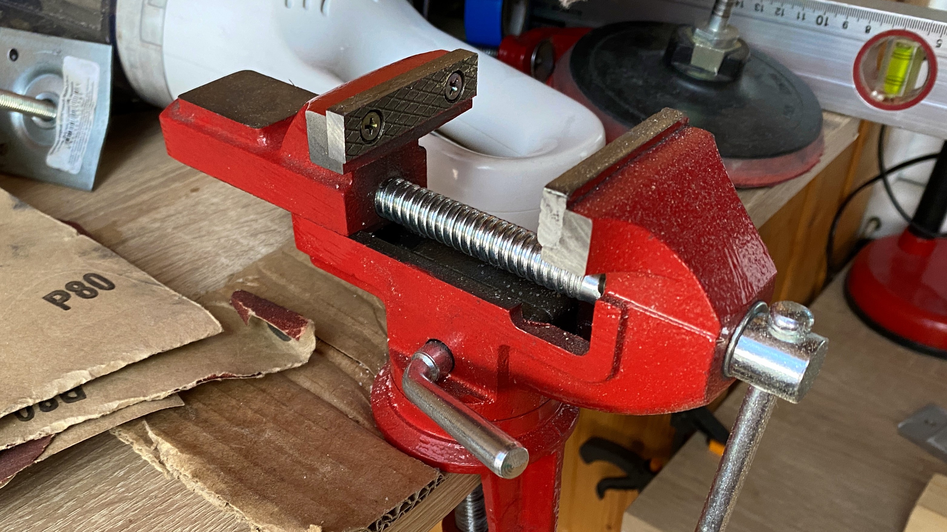 Житель Мордовии продал чужие строительные инструменты