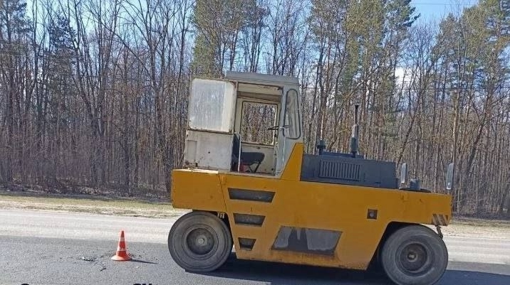 В Мордовии задавивший начальника водитель катка примирился с потерпевшими