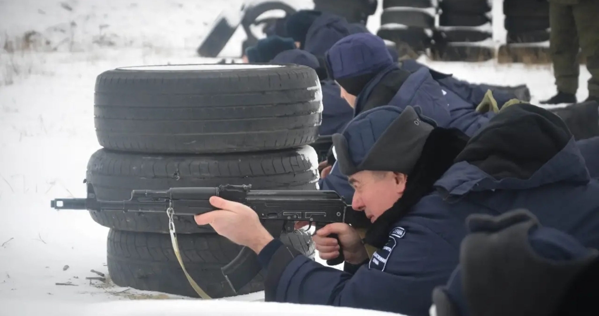 Охранников учили сбивать беспилотники 