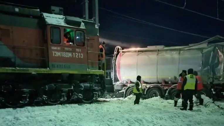 В Мордовии в сильный мороз помогают пассажирам вставшего из-за аварии поезда «Ульяновск – Москва»