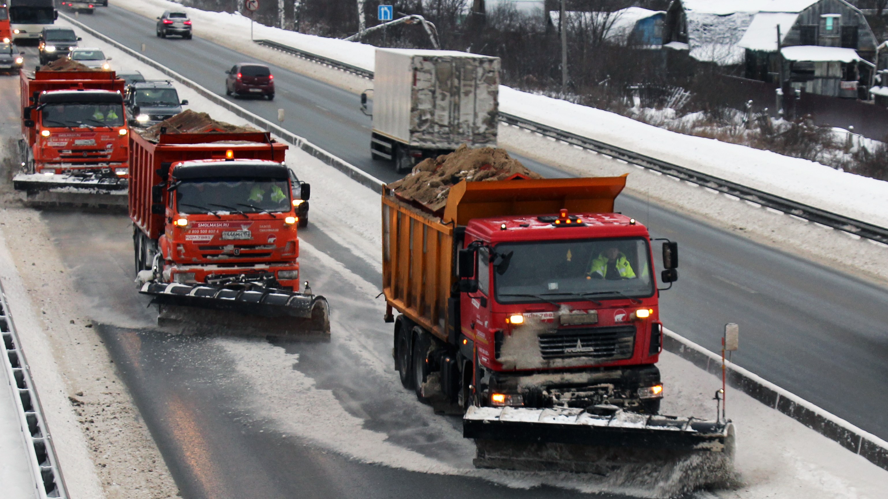 В Мордовии дорожные службы переведены на усиленный режим работы