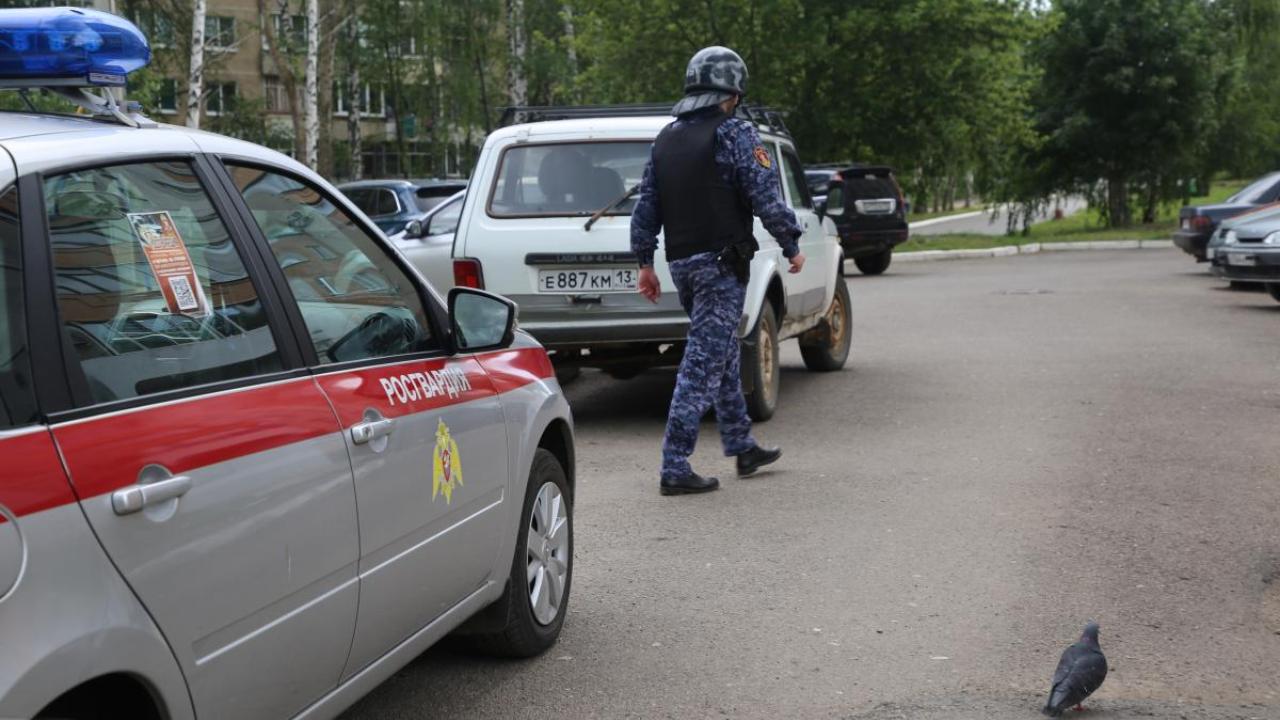 В Саранске задержали молодого хулигана, устроившего разборки в супермаркете В Саранске задержали молодого хулигана, устроившего разборки в супермаркете