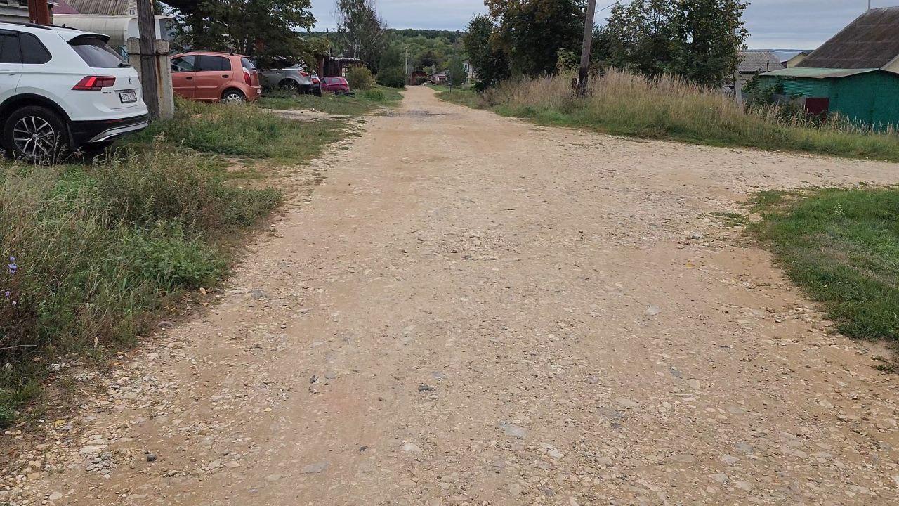 В Рузаевке улица Пугачёвская остаётся без асфальта уже два десятилетия