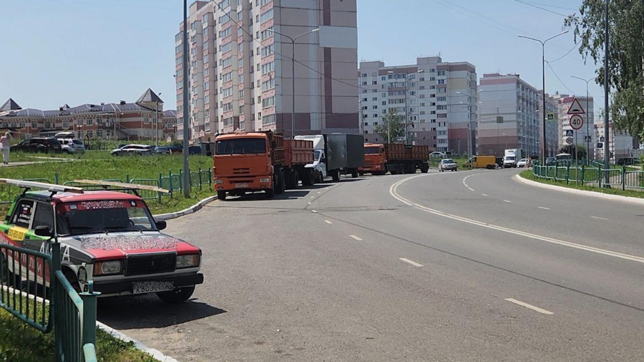 Проблема парковки большегрузов в Саранске требует незамедлительного решения Проблема парковки большегрузов в Саранске требует незамедлительного решения