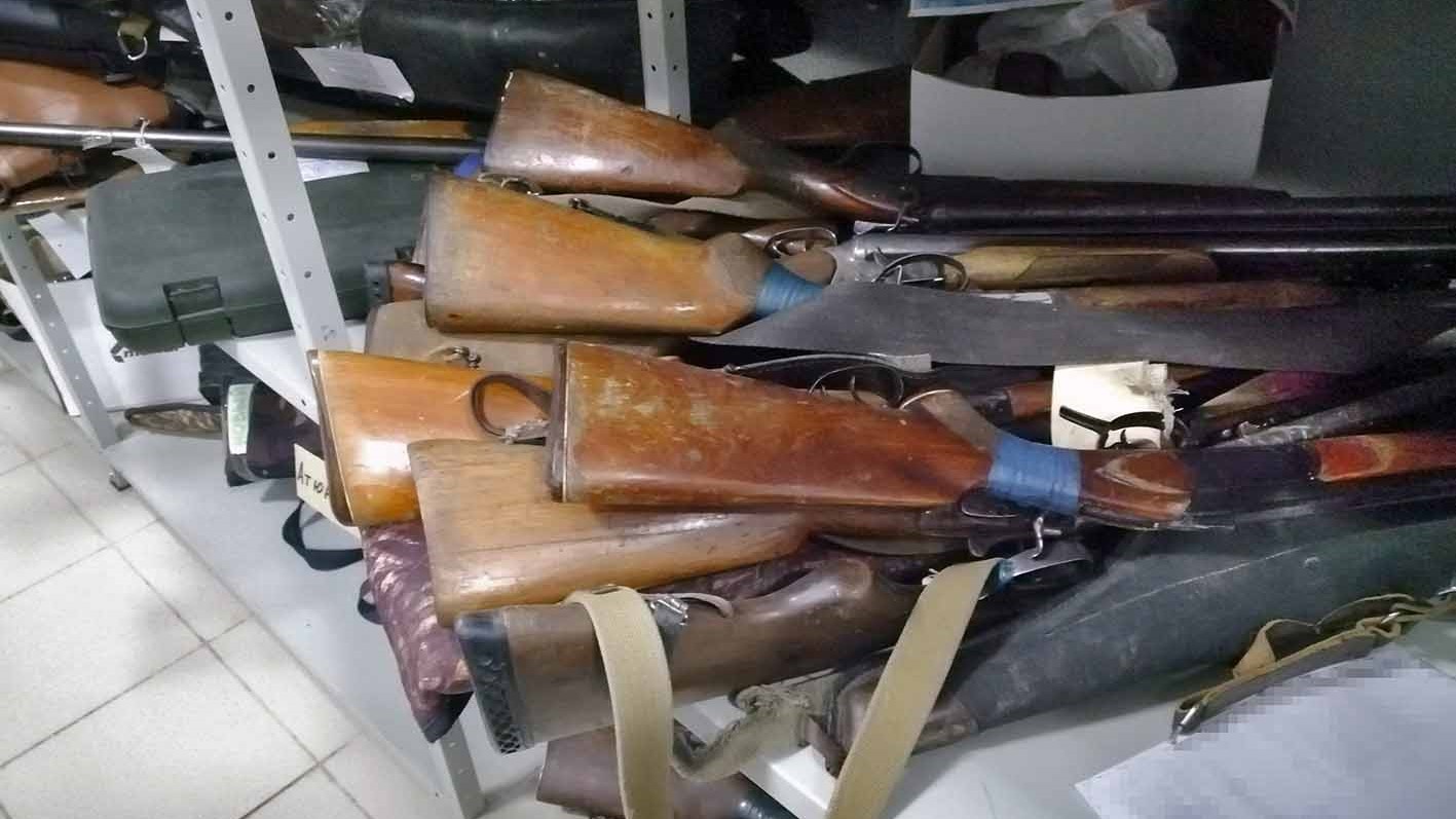 В Мордовии изъяли 14 единиц оружия и 44 патрона В Мордовии изъяли 14 единиц оружия и 44 патрона