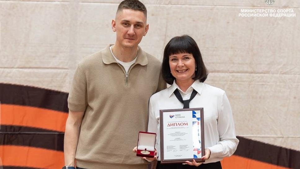 Саранская Академия по художественной гимнастике - одна из лучших в России Саранская Академия по художественной гимнастике - одна из лучших в России
