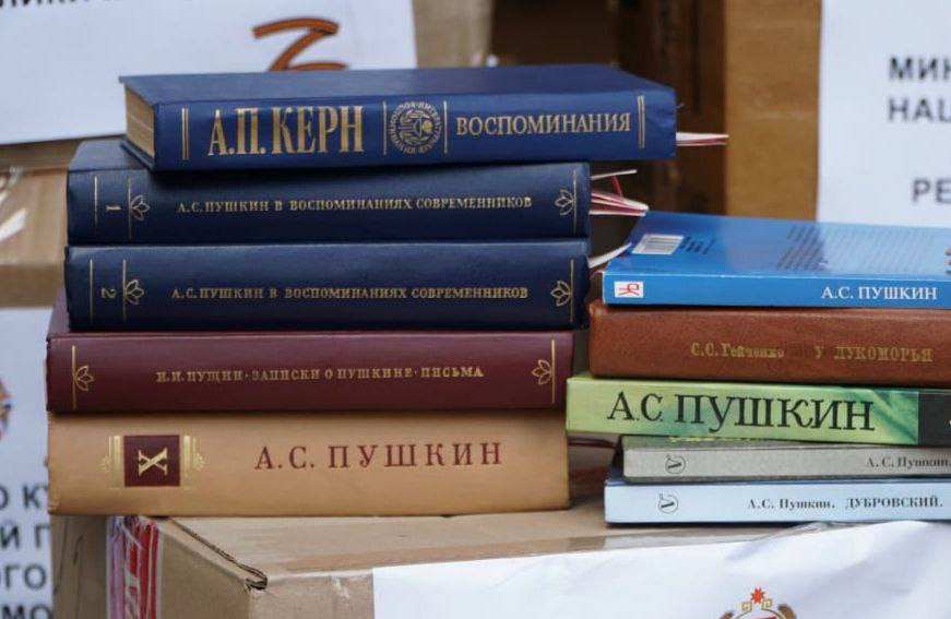 Новым регионам России Мордовия отправила 2000 книг