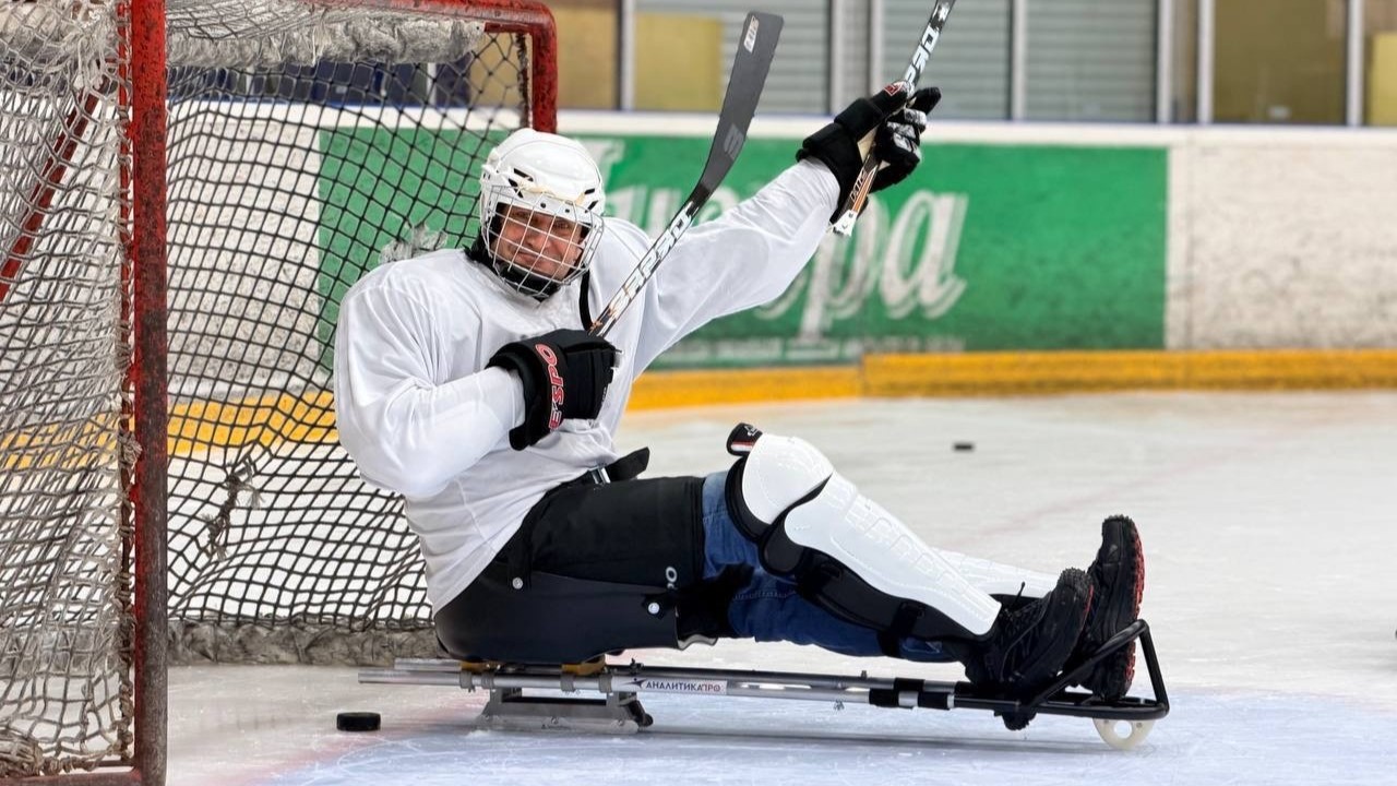 В Саранске прошла тренировка ветеранов СВО по следж-хоккею