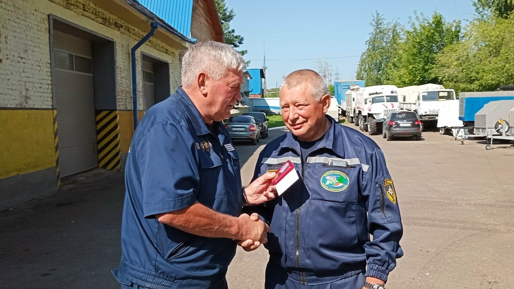 Президент России наградил спасателя из Мордовии