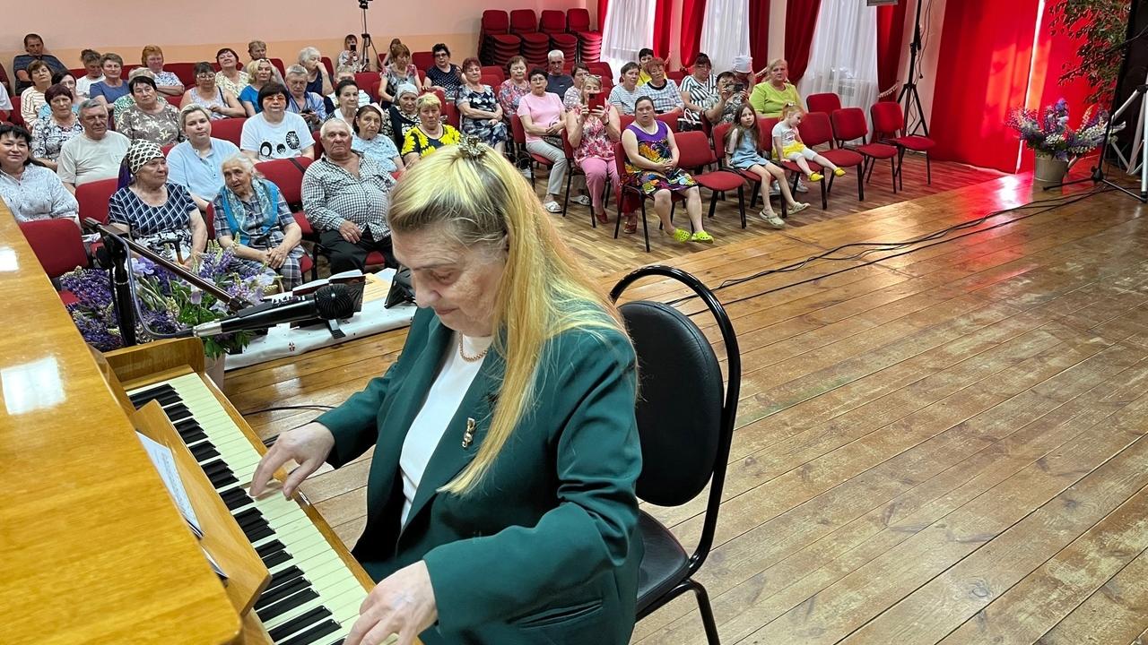 В Левженском клубе состоялся музыкальный вечер автора музыки гимна Мордовии В Левженском клубе состоялся музыкальный вечер автора музыки гимна Мордовии