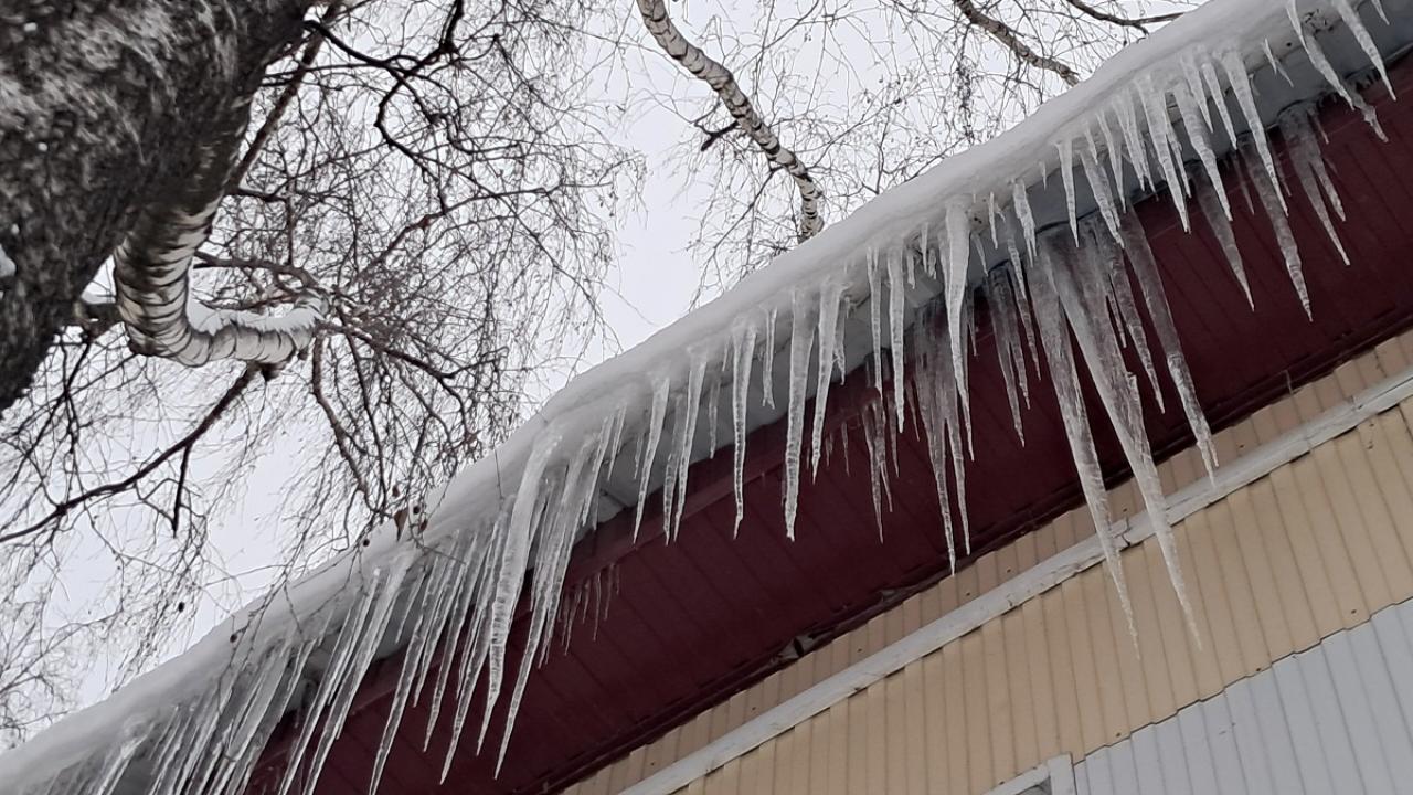В Саранске руководителей управкомпаний наказали за опасные крыши