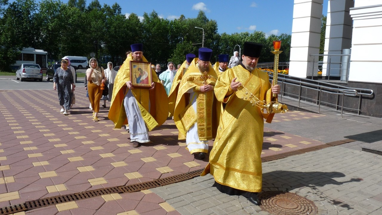 В Саранске День крещения Руси отметили крестным ходом В Саранске День крещения Руси отметили крестным ходом