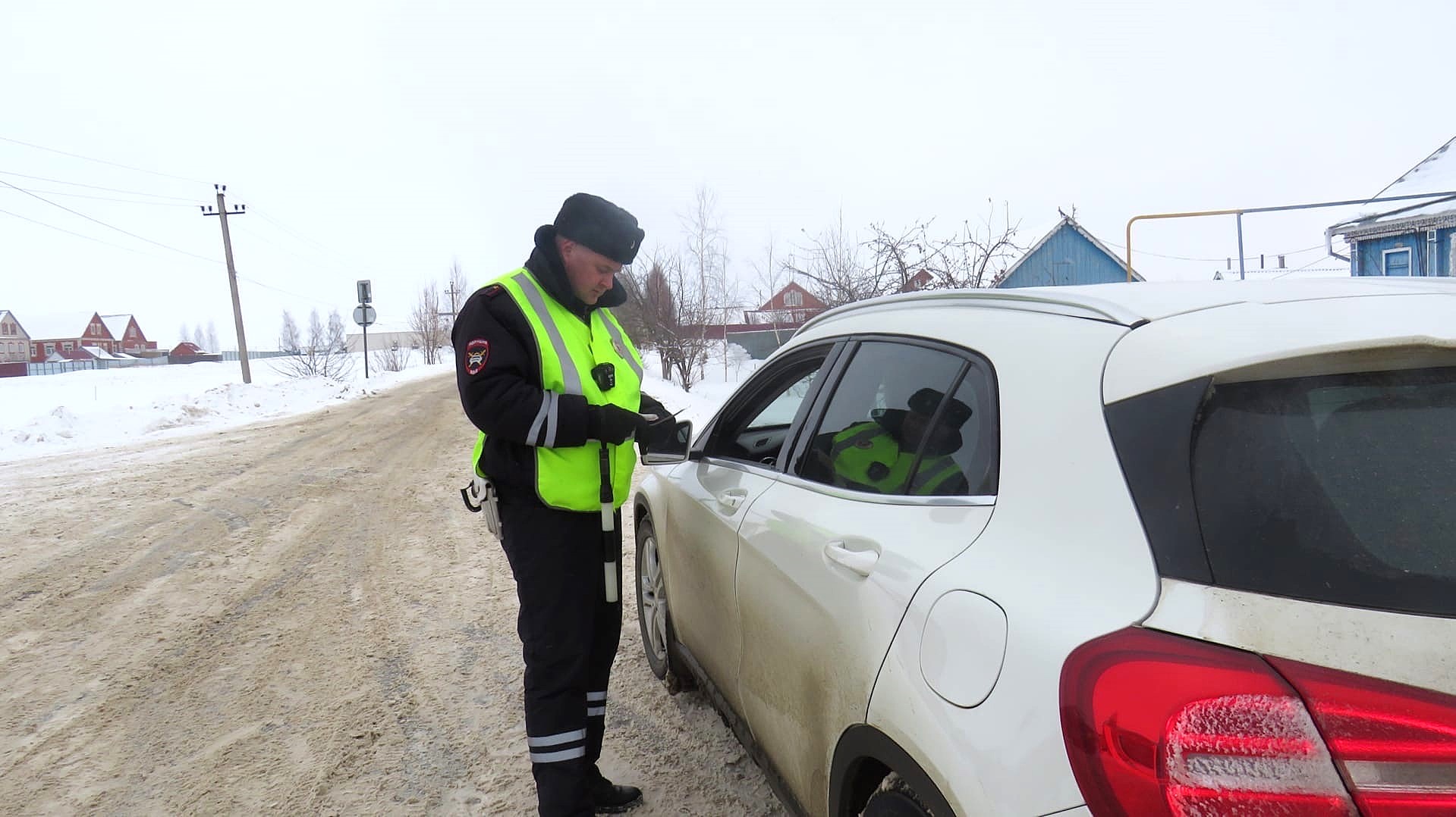 В Мордовии 13-летний школьник катался по селу на кроссовере