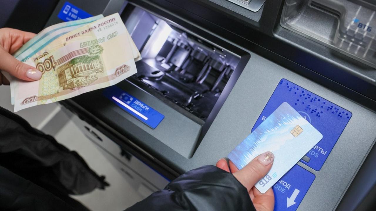 В 2025 году россияне заработают на вкладах 9,5 трлн рублей