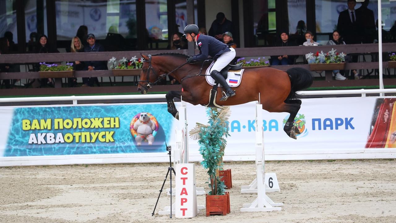 Уроженец Саранска в составе сборной России стал чемпионом СНГ по конкуру Уроженец Саранска в составе сборной России стал чемпионом СНГ по конкуру