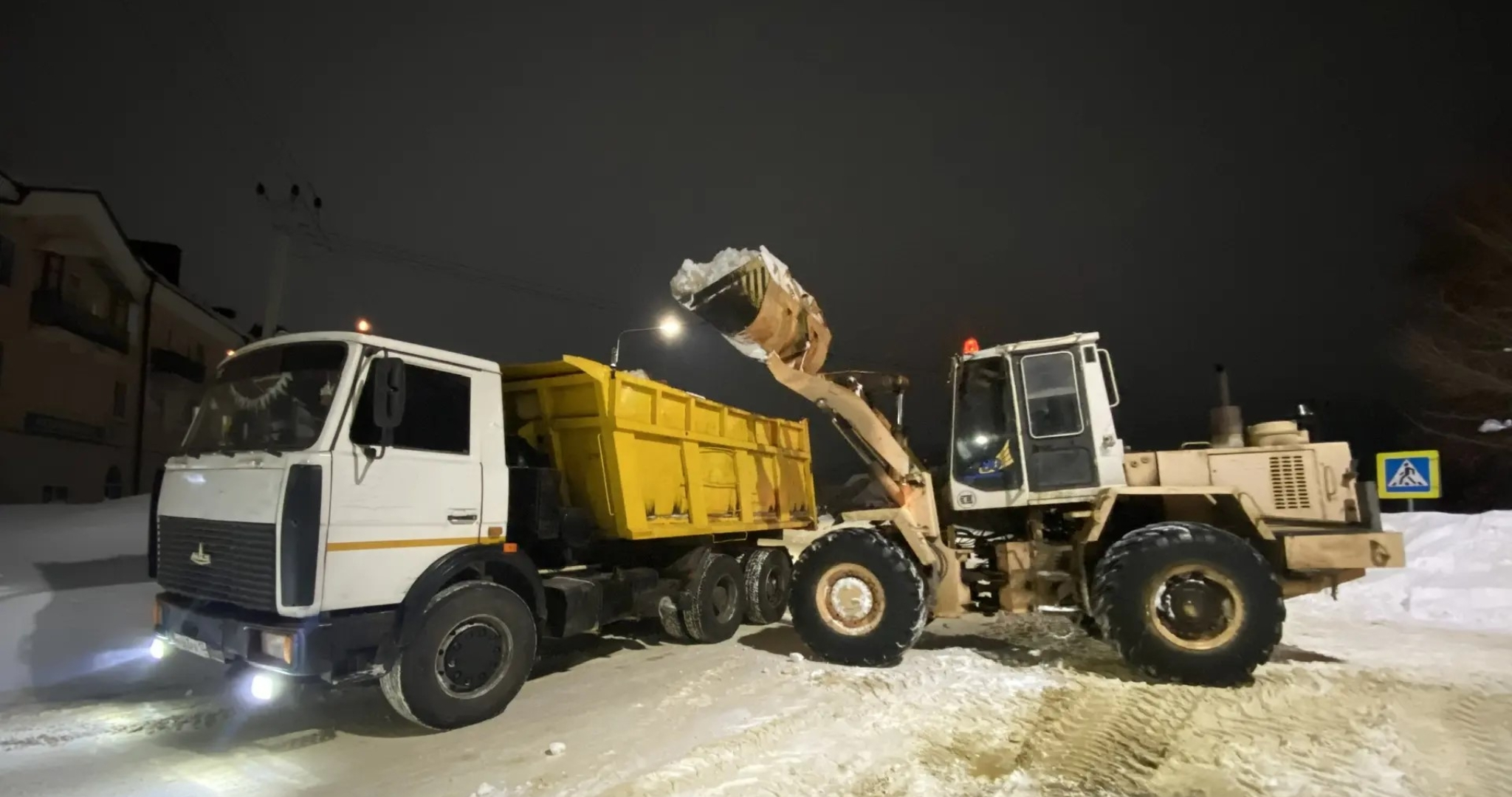 Рузаевцы в Мордовии ведут борьбу со снегом 