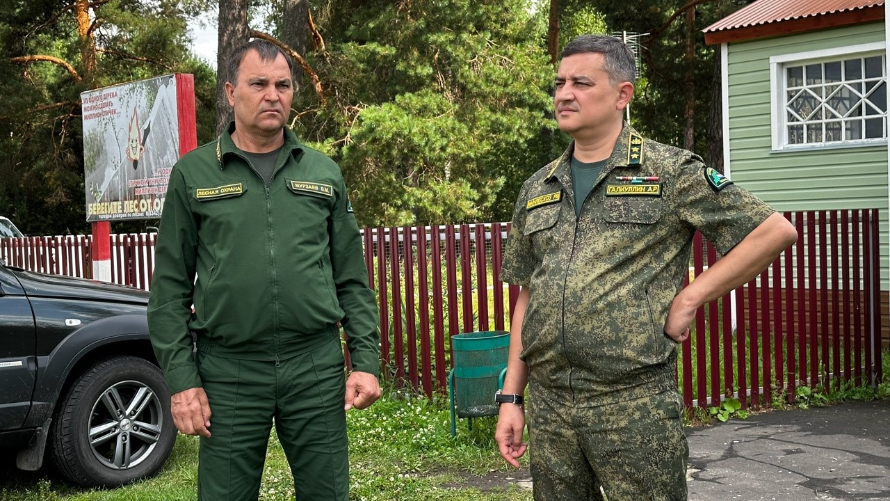 Главный лесничий Мордовии проверил ход лесовосстановительных работ Главный лесничий Мордовии проверил ход лесовосстановительных работ