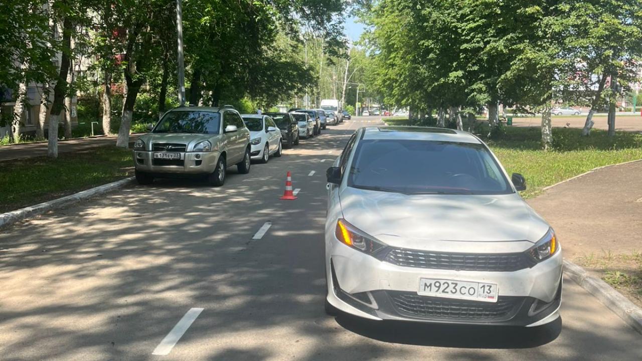 В Саранске насмерть сбили старушку, которая переходила дорогу в неположенном месте В Саранске насмерть сбили старушку, которая переходила дорогу в неположенном месте