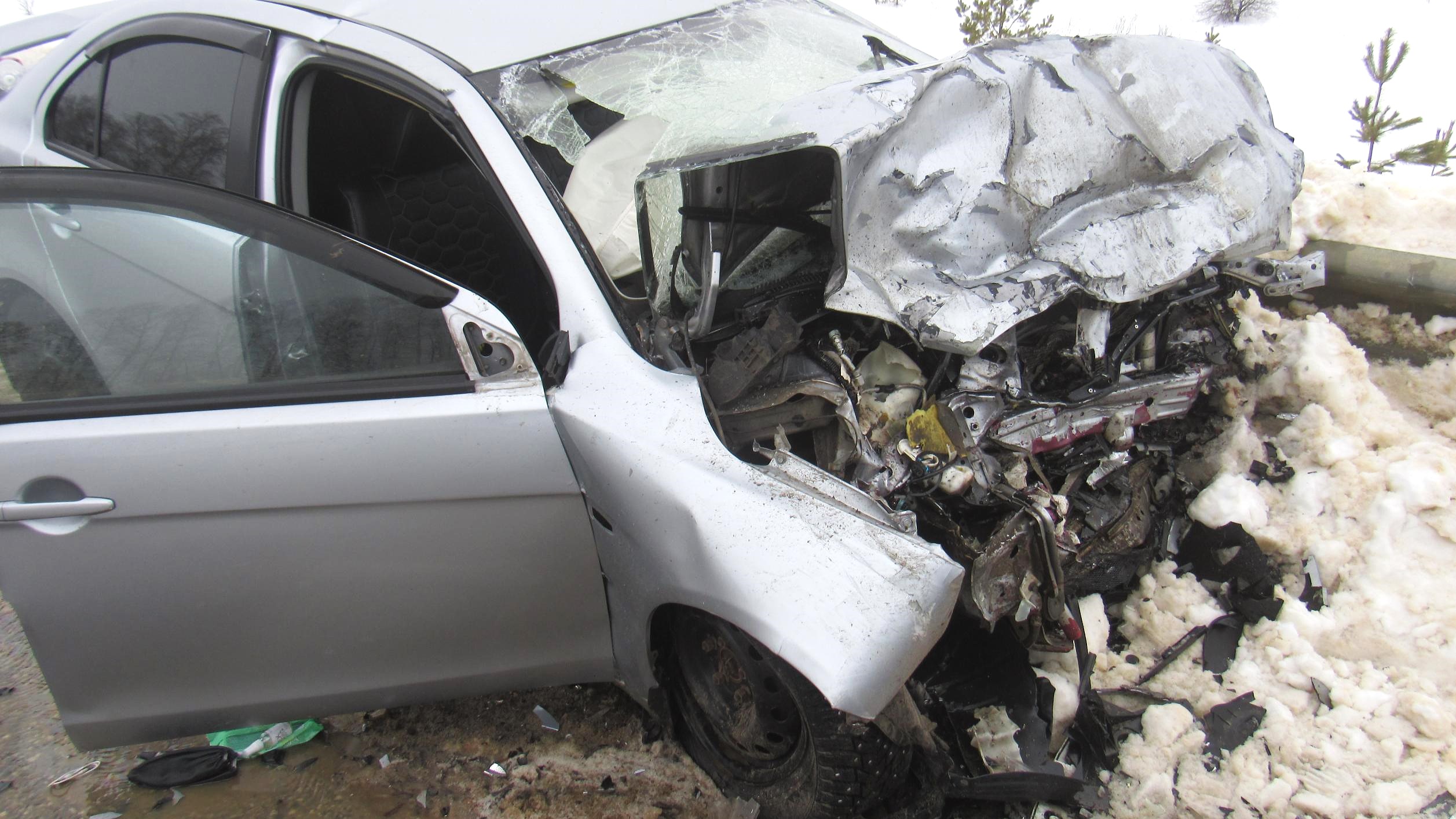 В лобовом ДТП на трассе в Мордовии погибла женщина-водитель, четверо в больнице