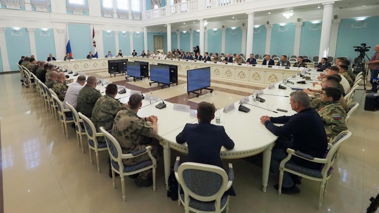 Глава Мордовии встретился с «Героями среди СВОих»