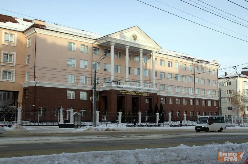 Похитившая почти 900 тысяч рублей командировочных сотрудница МВД Мордовии отделалась штрафом