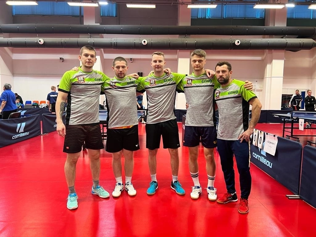 Команда мордовских теннисистов продолжает лидировать в суперлиге мужского клубного чемпионата страны