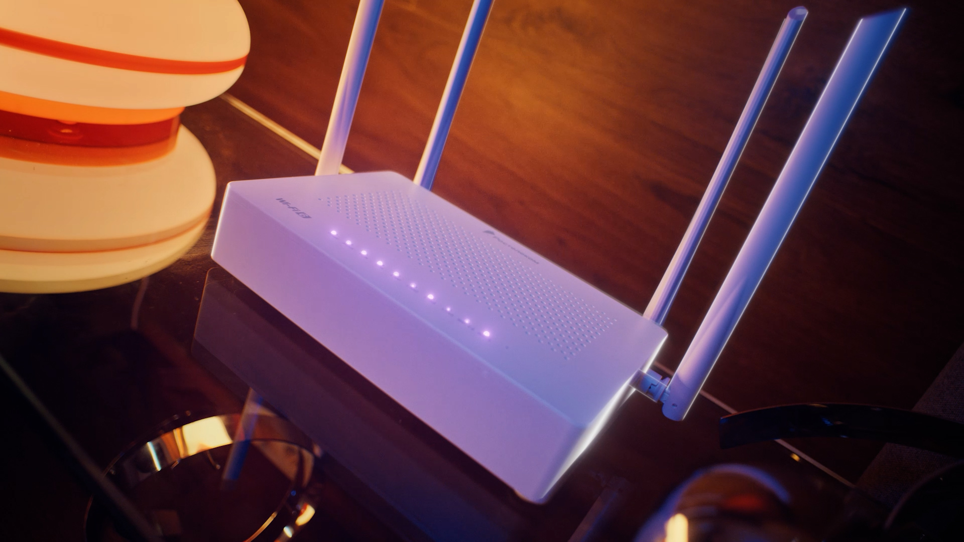 Будущее уже дома: «Ростелеком» первым начал установку интернет-роутеров нового поколения по всей стране Будущее уже дома: «Ростелеком» первым начал установку интернет-роутеров нового поколения по всей стране