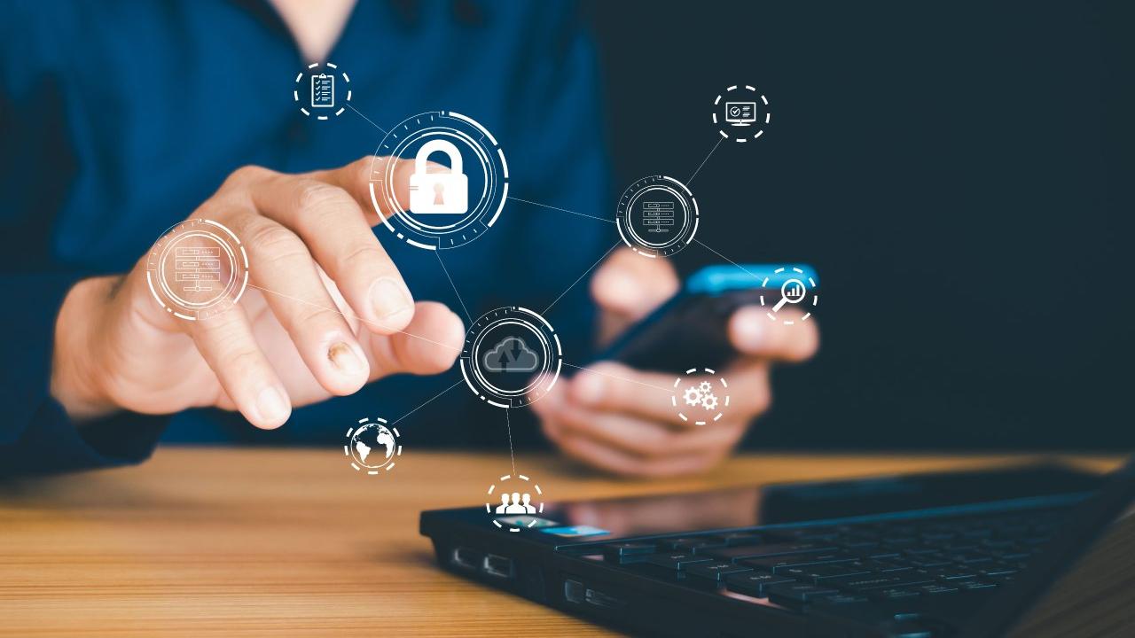 ВТБ: мошенники усовершенствовали схему с NFC-клонами карт ВТБ: мошенники усовершенствовали схему с NFC-клонами карт