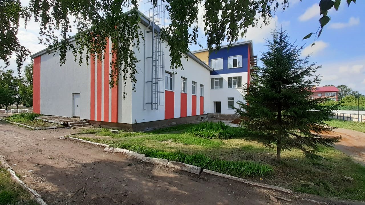 В Кочкурове ремонтируют школу