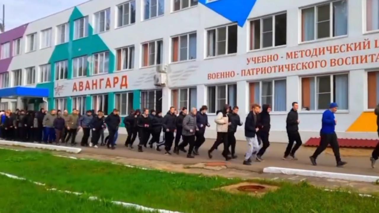Будущее в строю: первокурсники Темниковского колледжа прошли учебные военные сборы Будущее в строю: первокурсники Темниковского колледжа прошли учебные военные сборы