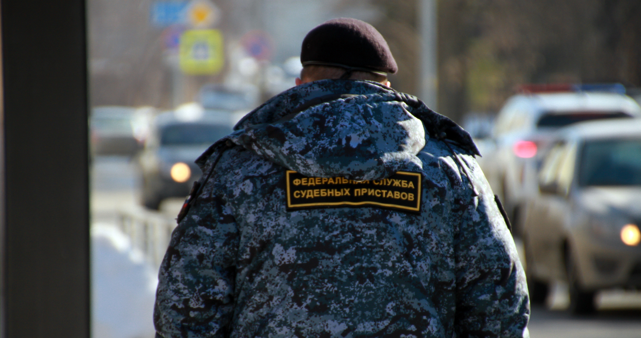 За какой долг приставы могут арестовать имущество: названа сумма 