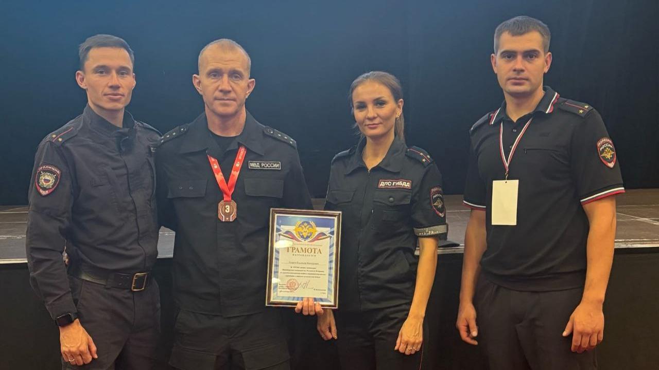 Полицейские Мордовии удачно выступили на чемпионате России по служебному троеборью Полицейские Мордовии удачно выступили на чемпионате России по служебному троеборью