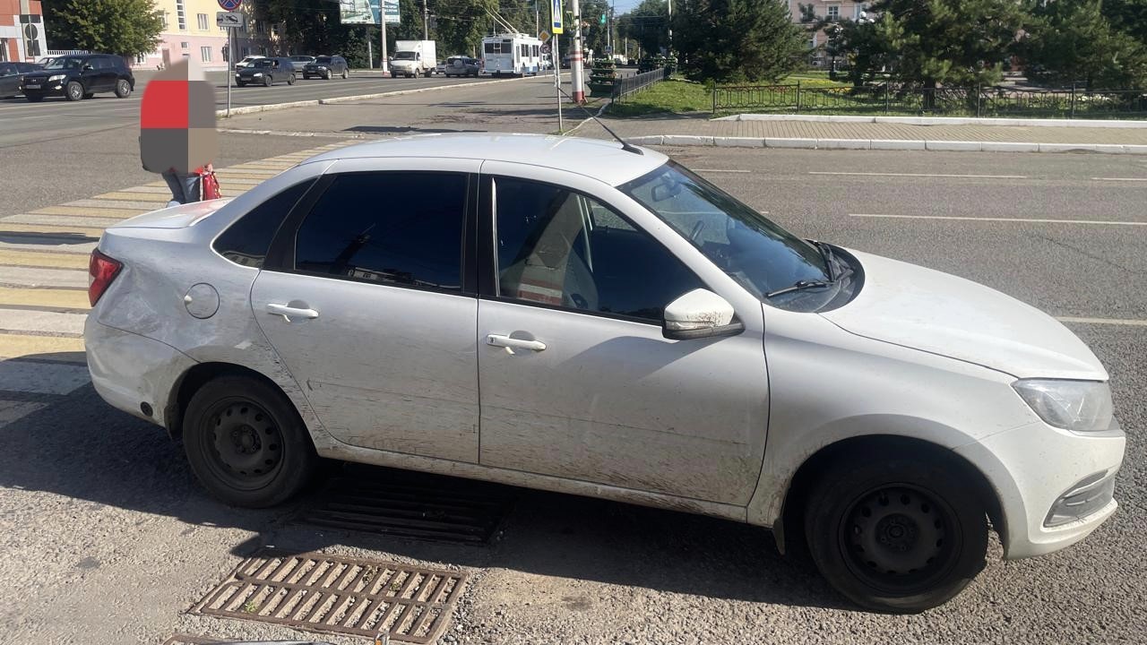 В Саранске «Гранта» столкнулась с электромопедом