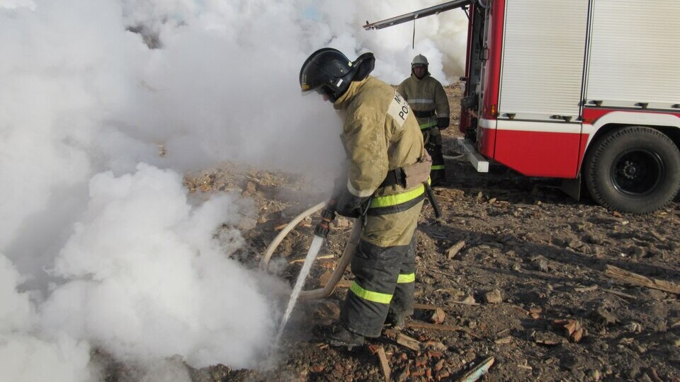 Мусорный полигон в Мордовии горит почти неделю 