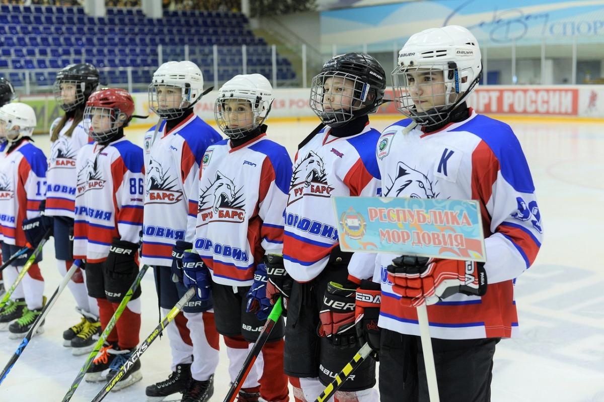ХК «РузБарс» из Мордовии выступает на всероссийских соревнованиях «Золотая шайба»