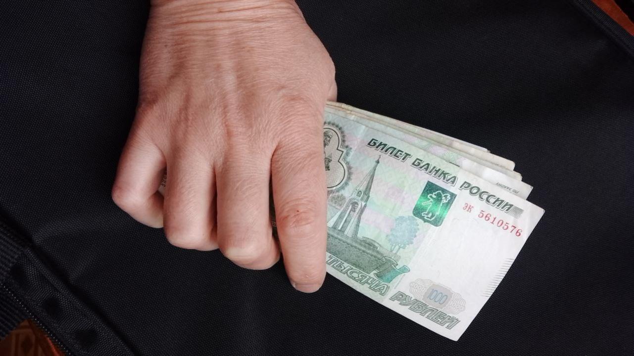 Назван размер зарплаты для пенсии в 45 тысяч рублей 