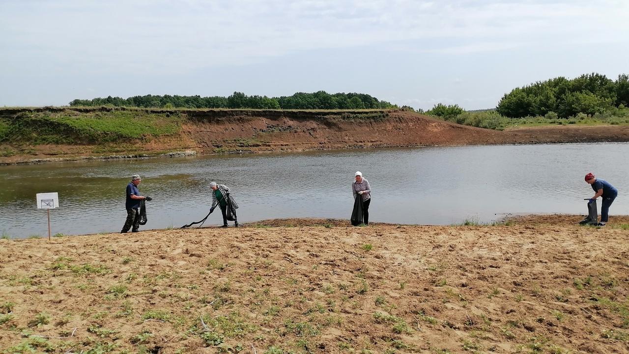Всероссийская акция «Вода России» прошла в Ельниковском районе Всероссийская акция «Вода России» прошла в Ельниковском районе