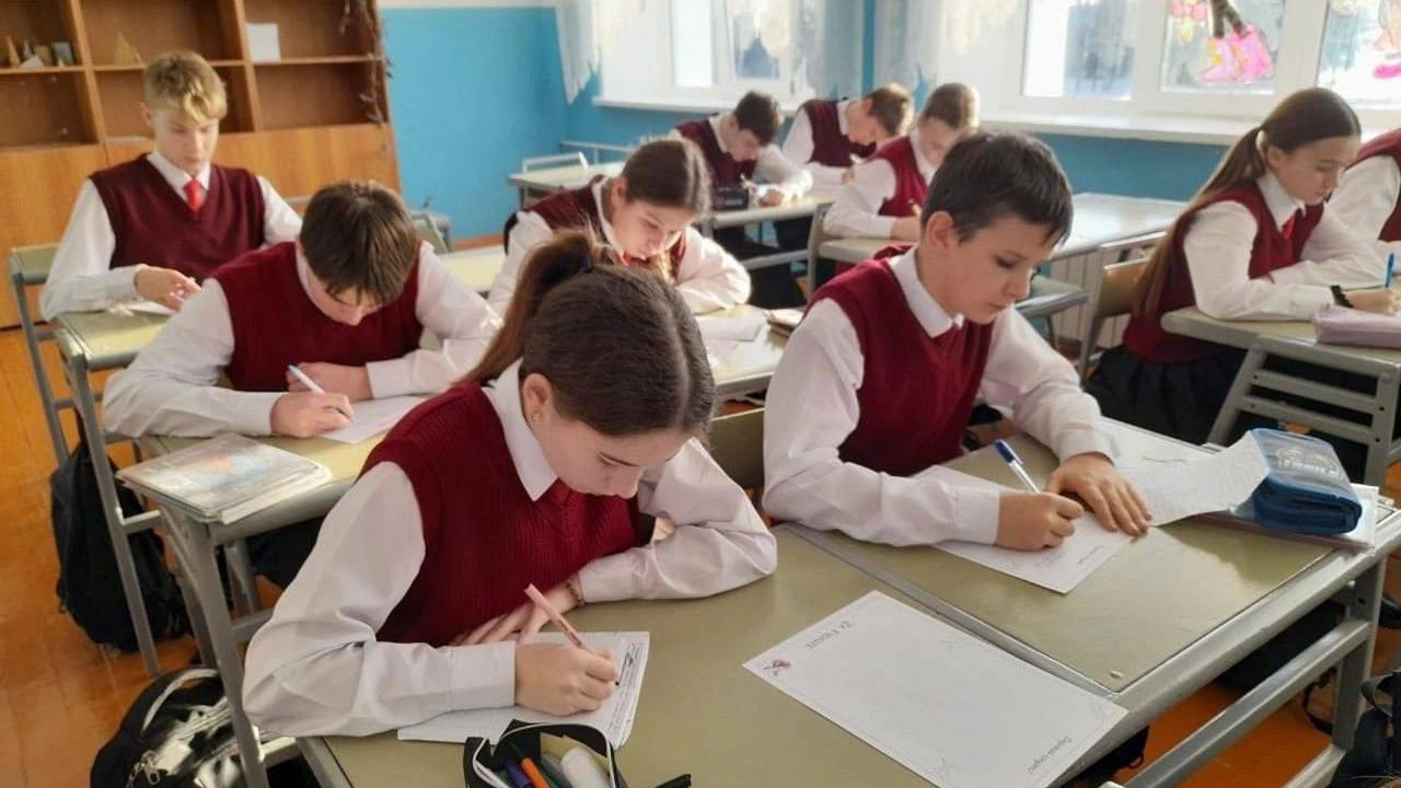 Более 7 тысяч новогодних писем на фронт написали жители Мордовии 