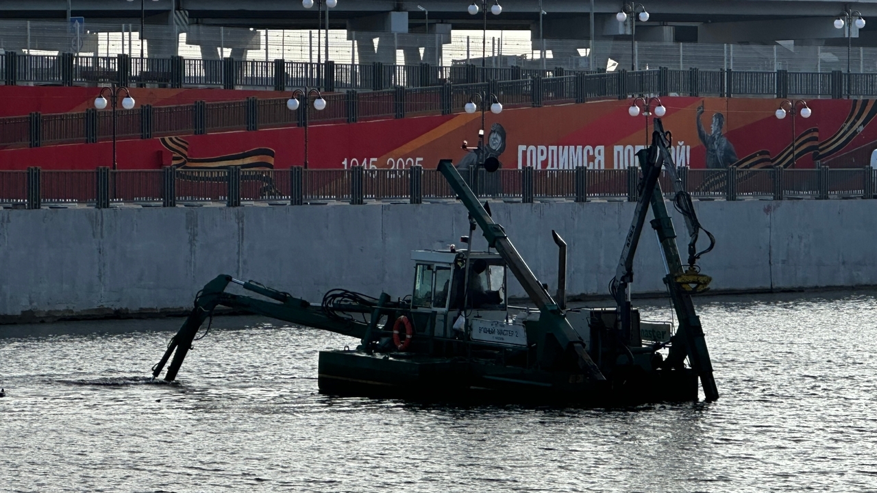 Со дна Инсара в Саранске подняли 12 тысяч кубометров отложений и различный мусор 