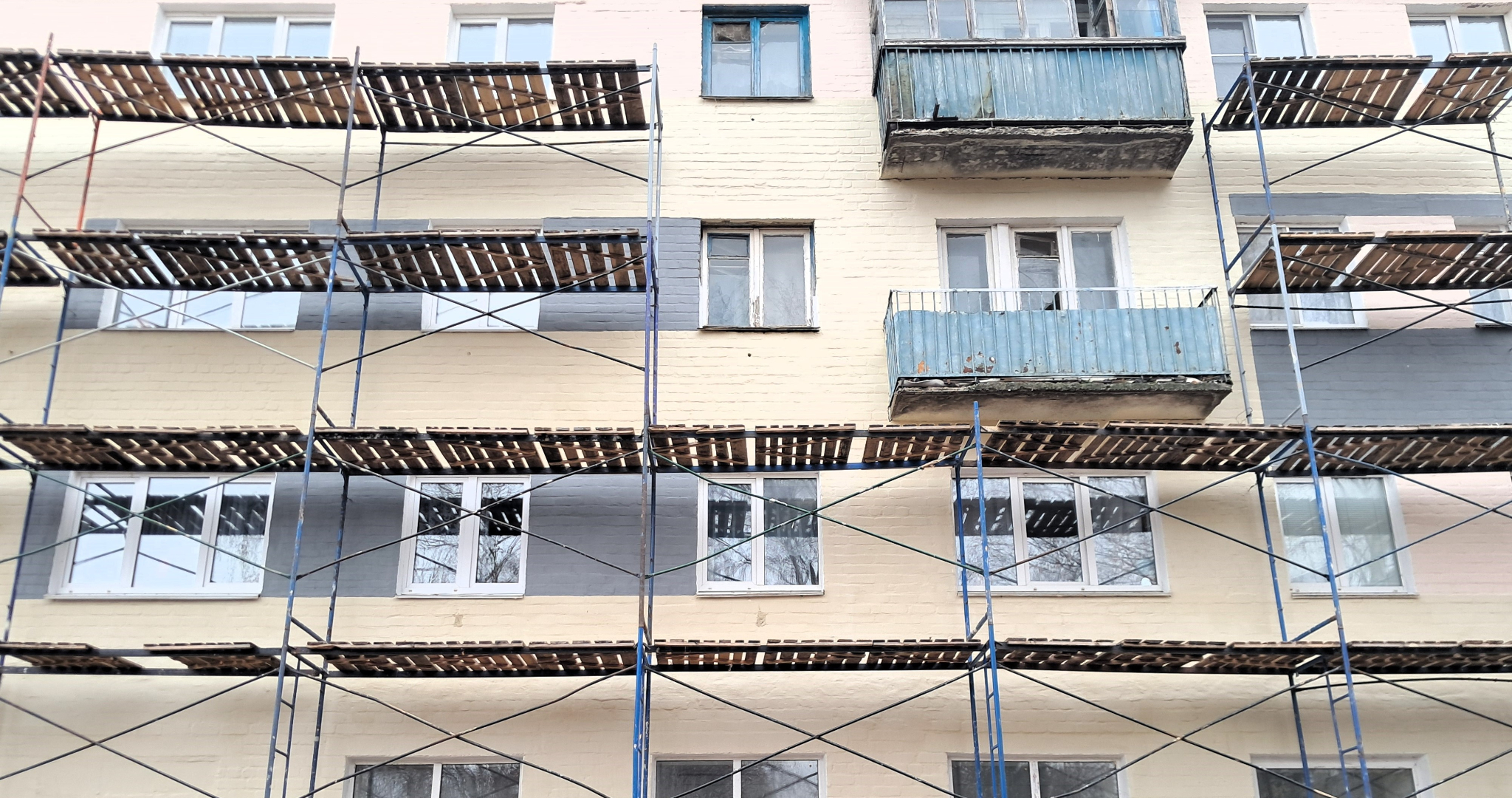 Банкам и управляющим компаниям разрешат взыскивать долги за капремонт 