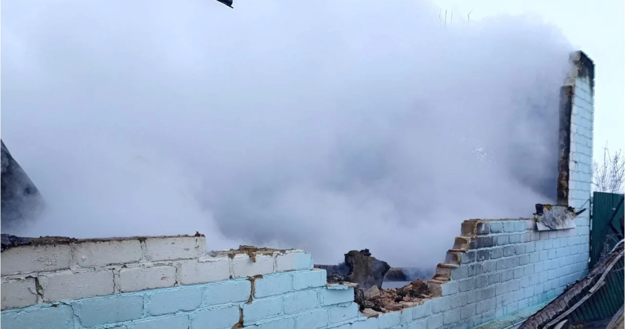 Обрушились стены: серьёзный пожар потушен в Мордовии 