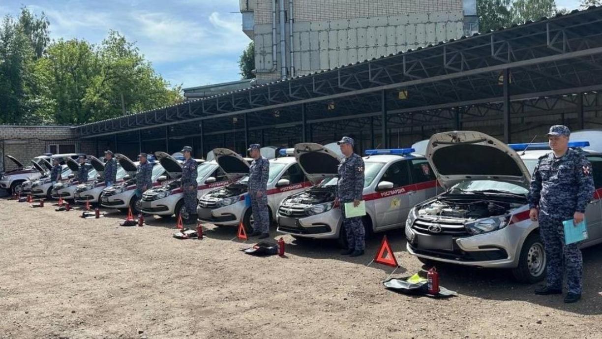 В Управлении Росгвардии Мордовии проходит техосмотр служебного транспорта В Управлении Росгвардии Мордовии проходит техосмотр служебного транспорта