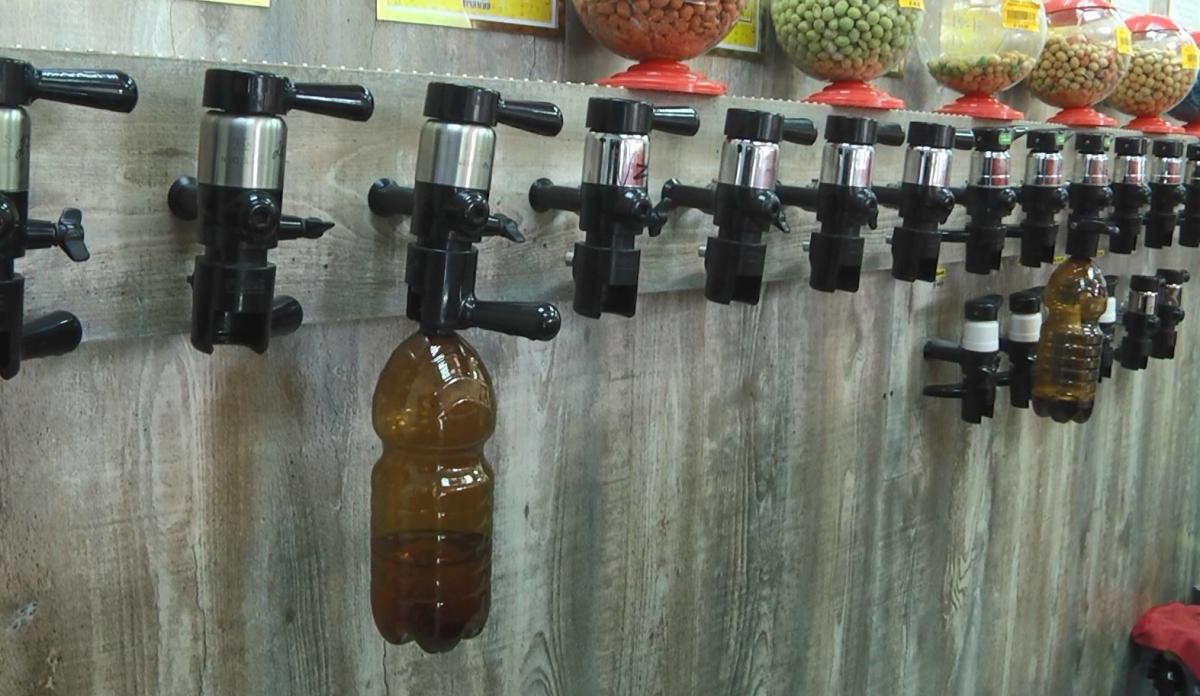 «В Мордовии с ними никто не работал»: владельцы точек разливных напитков рассказали, почему не боятся проверок по сидру 