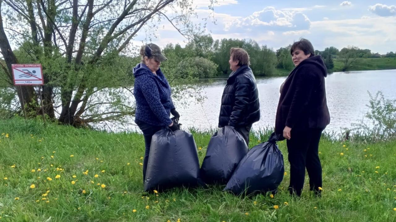 Волонтеры Атяшевского района присоединились к акции «Вода России» Волонтеры Атяшевского района присоединились к акции «Вода России»