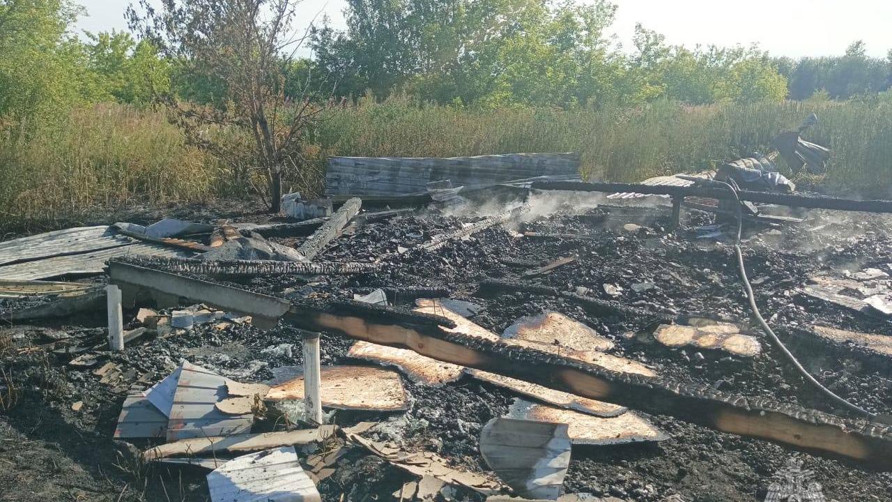 Дом и баня сгорели в двух сёлах Ковылкинского района Дом и баня сгорели в двух сёлах Ковылкинского района