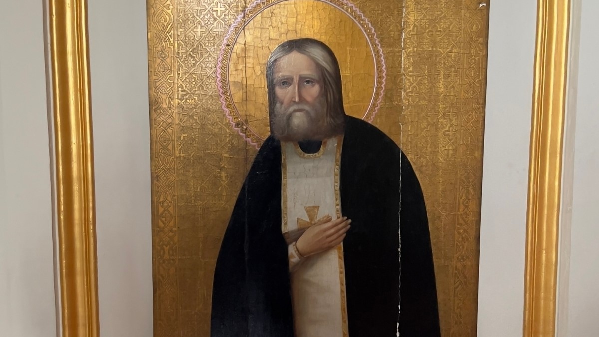 В Адашеве восстановили уникальную икону Серафима Саровского