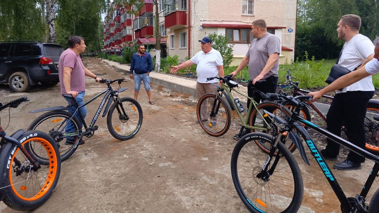 Мэр Саранска провёл велоинспекцию юго-западной части города Мэр Саранска провёл велоинспекцию юго-западной части города