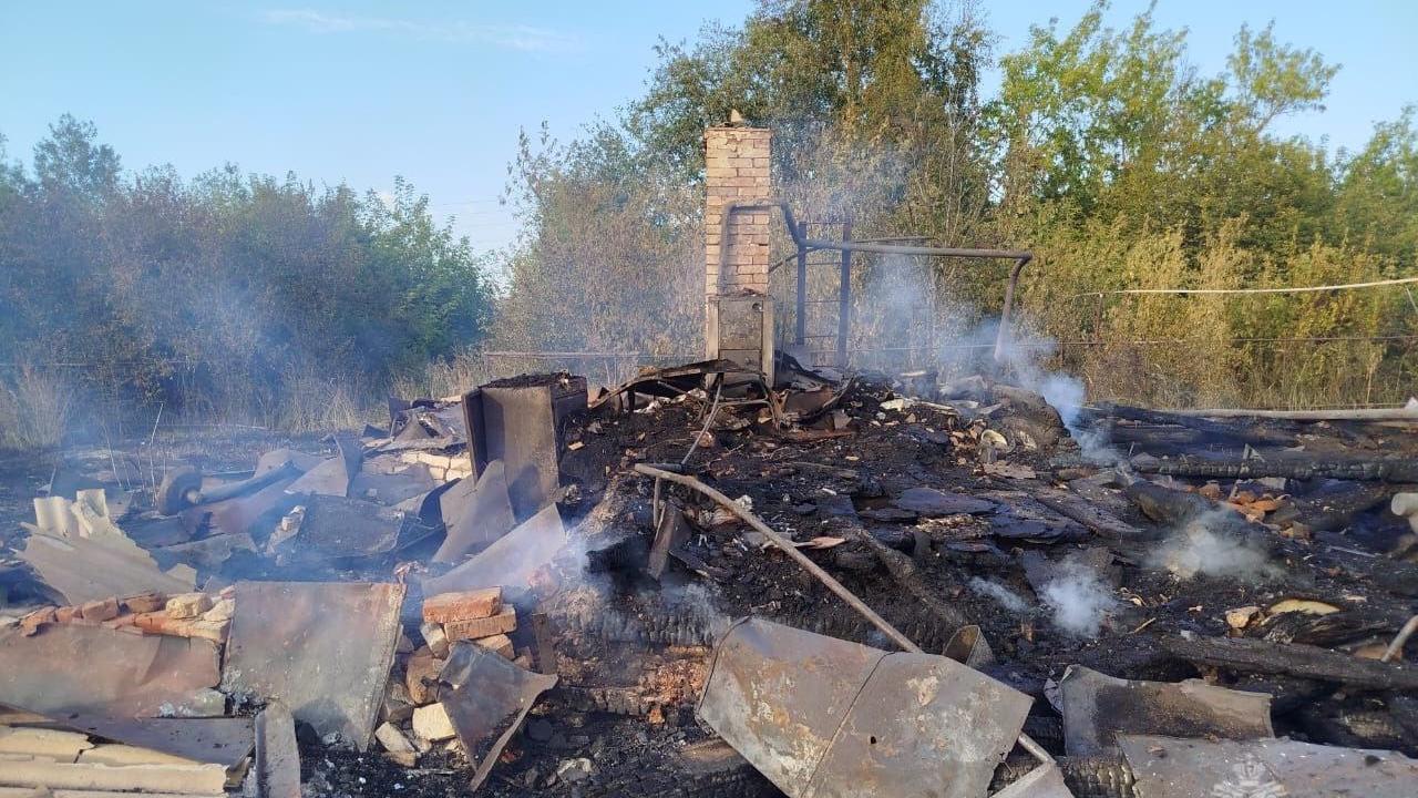 Дом, баня и сарай в одночасье сгорели в Мордовии Дом, баня и сарай в одночасье сгорели в Мордовии